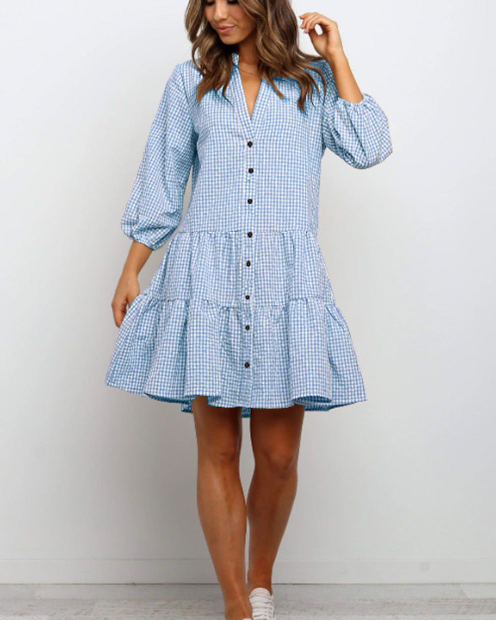 Kvinna Sommarklänning i Rutig V-ringning med Trekvartsärmar