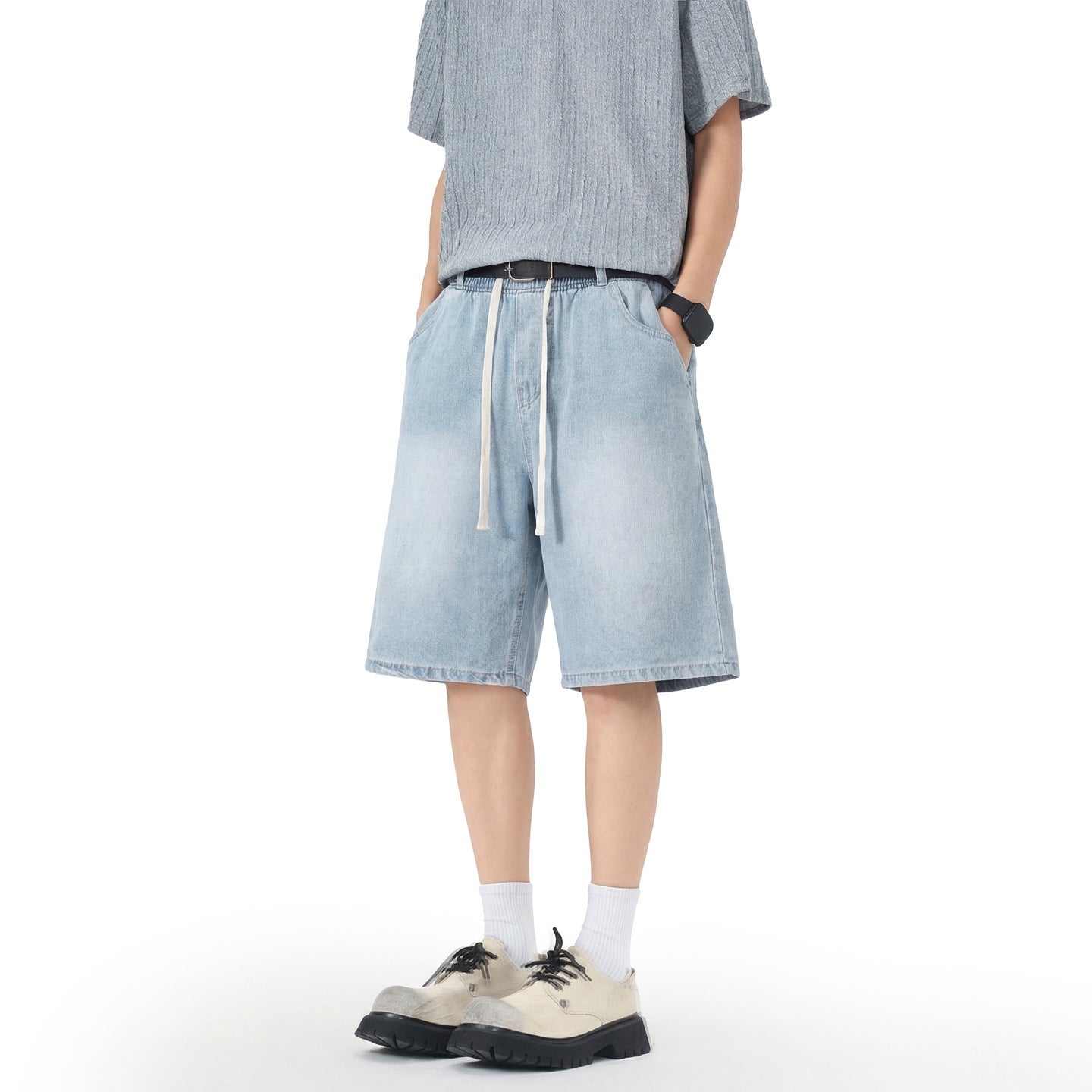Herrjeanshorts med stretchig midja, raka ben, kort passform