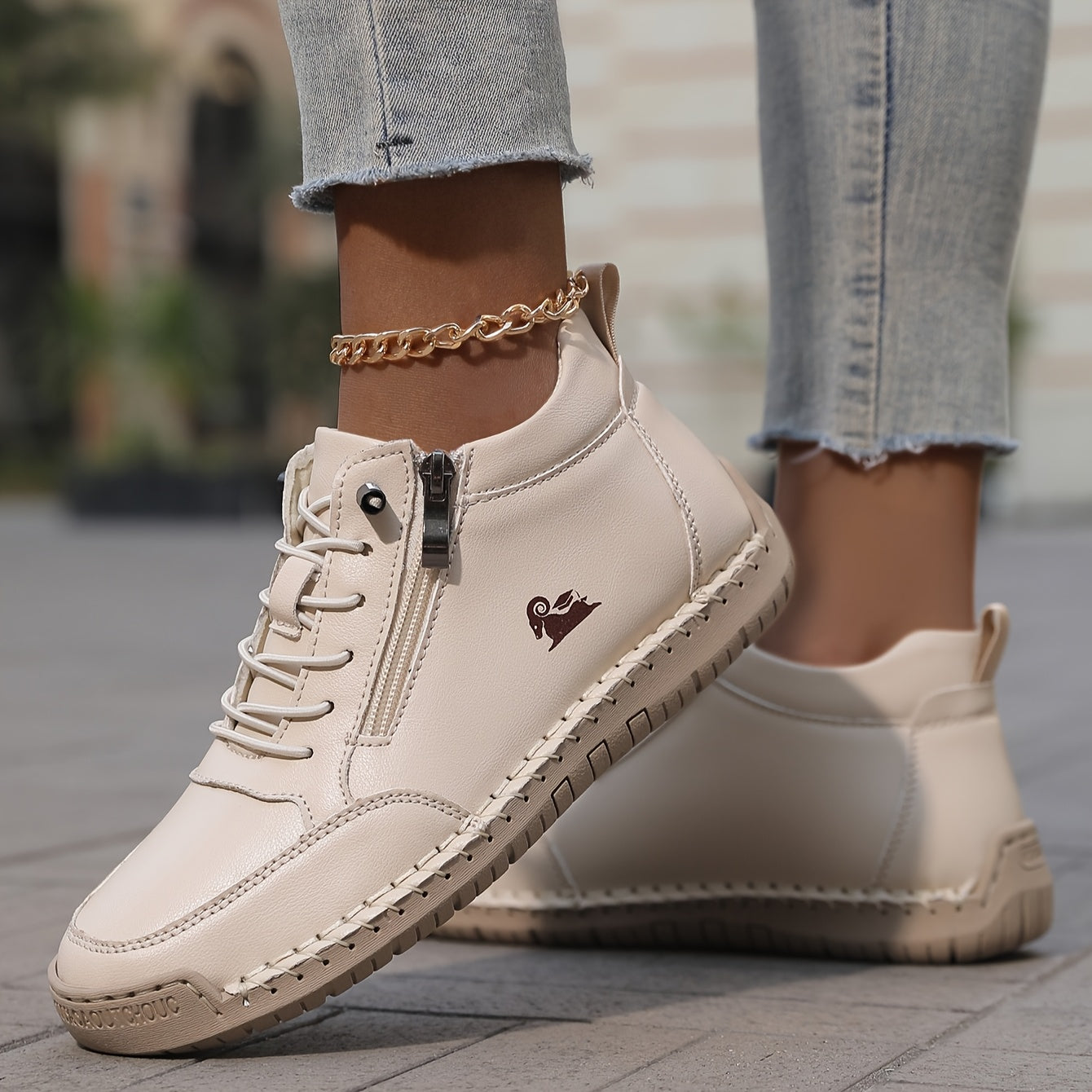 Damsneakers Med Bred Framfotsstödjande Sula