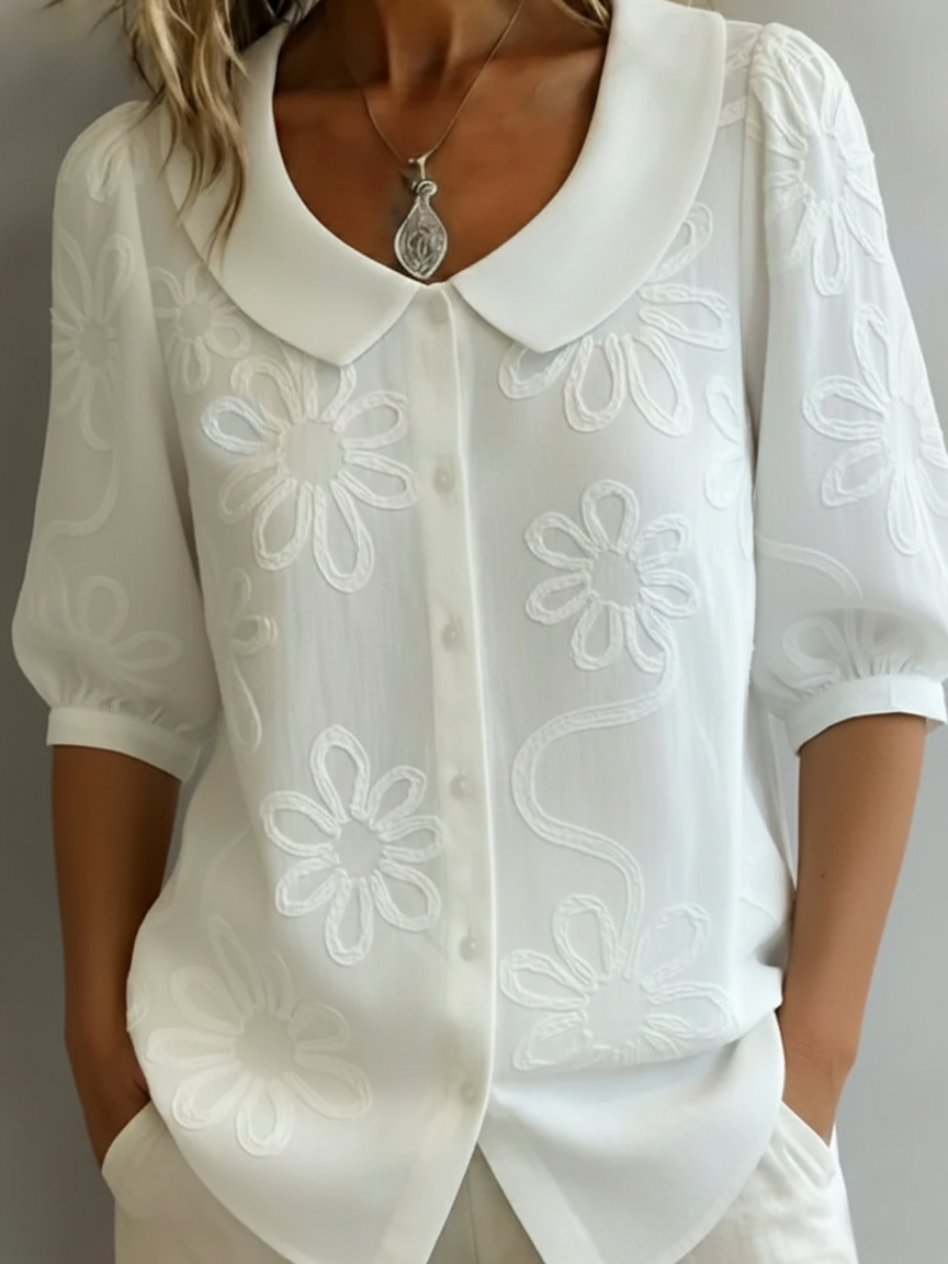 Blus Med Blommig Broderi Och Peter Pan-Krage För Kvinnor