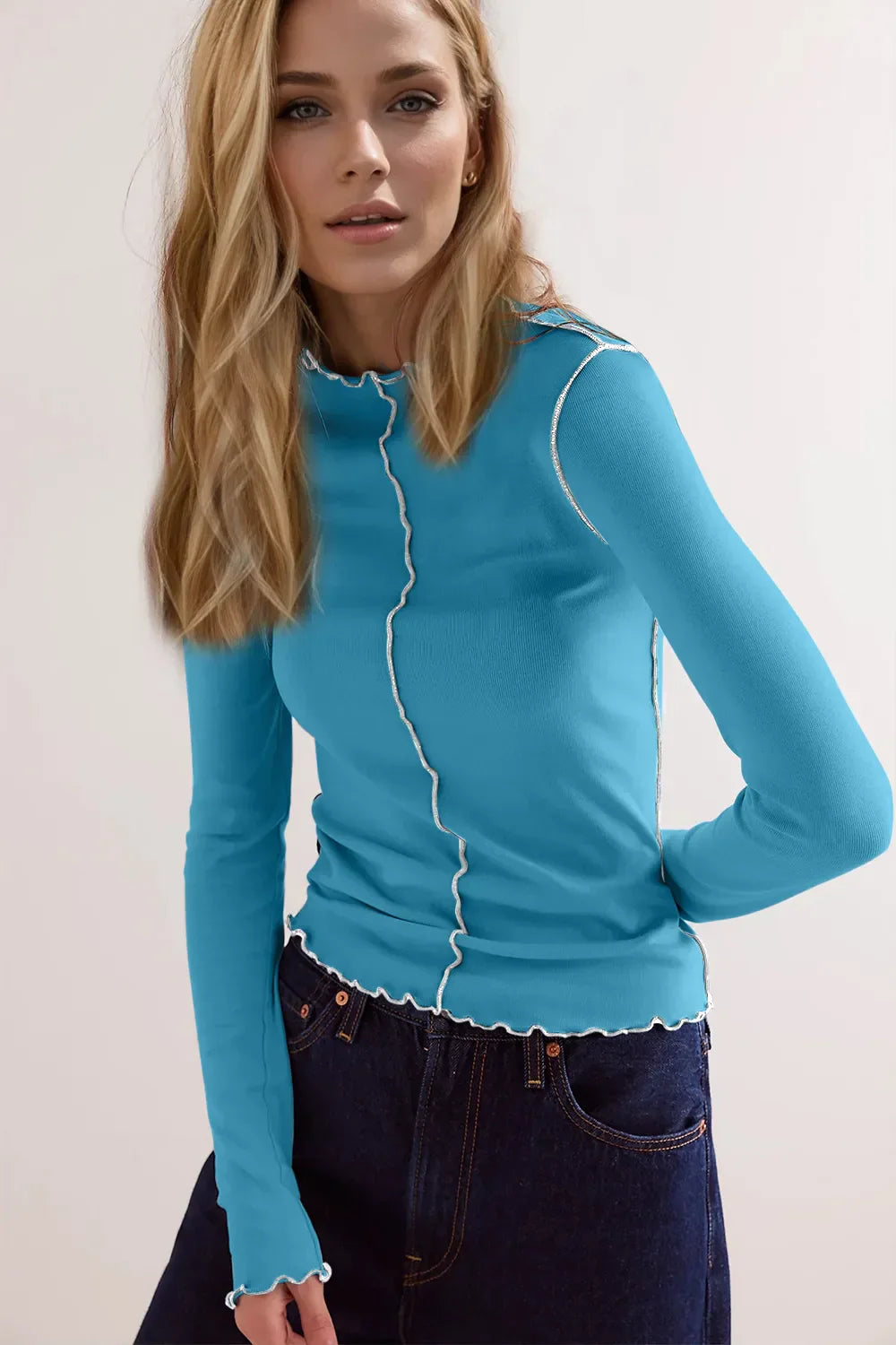 Långärmad T-Shirt För Kvinnor Med Kontrastfärgad Halsringning