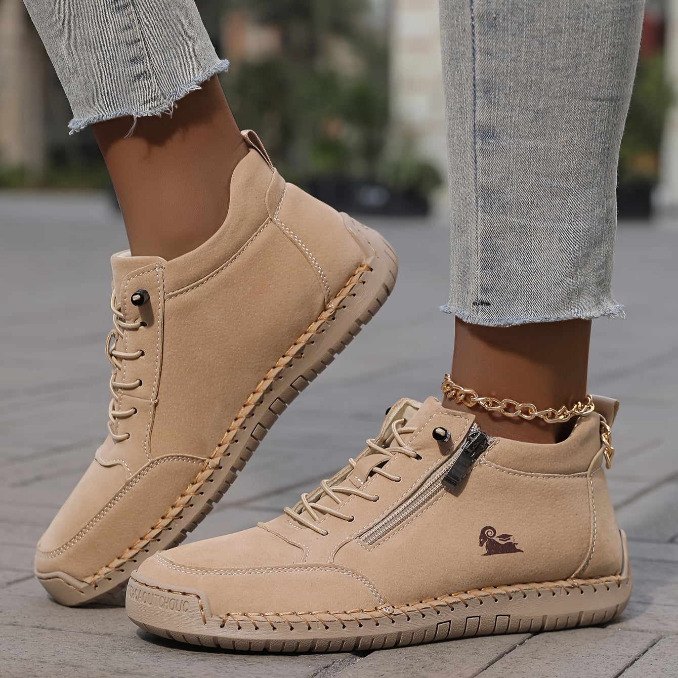 Damsneakers Med Bred Framfotsstödjande Sula