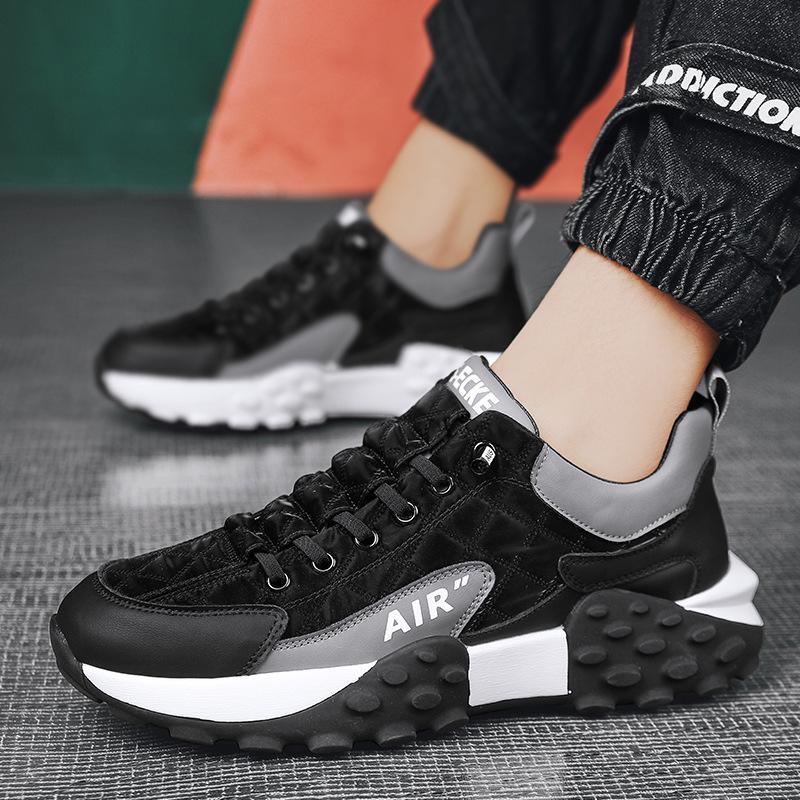 Slip-On Skor För Herr Med Andningsbar Design, Fotvalvsstöd Och Halkfri Sula