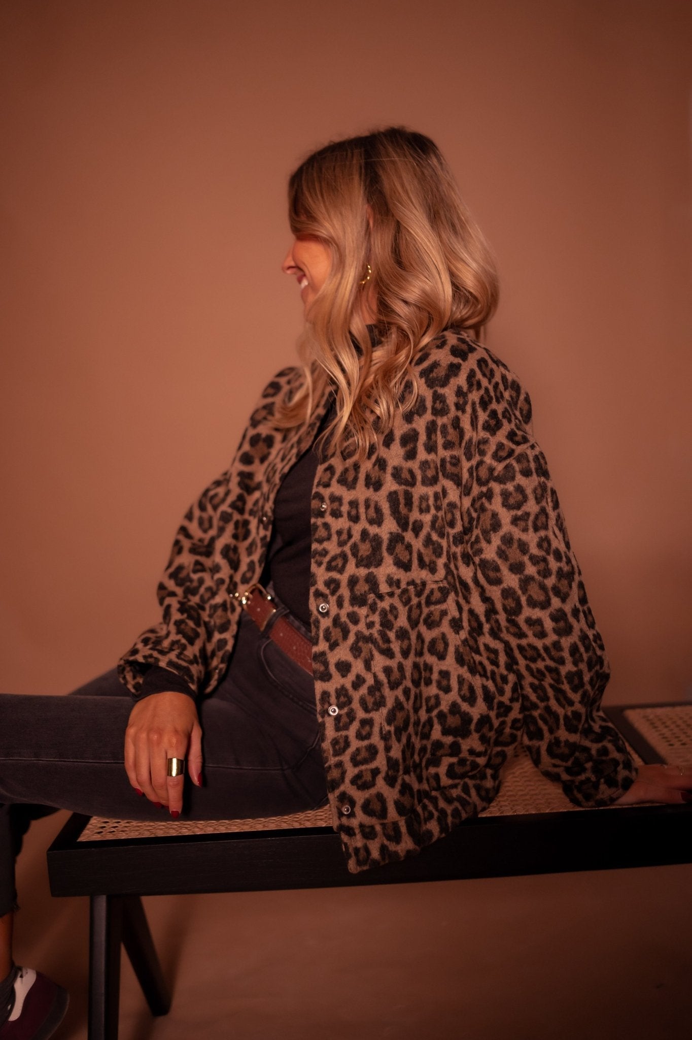 Dam Höstjacka Med Leopardmönster Och Framfickor
