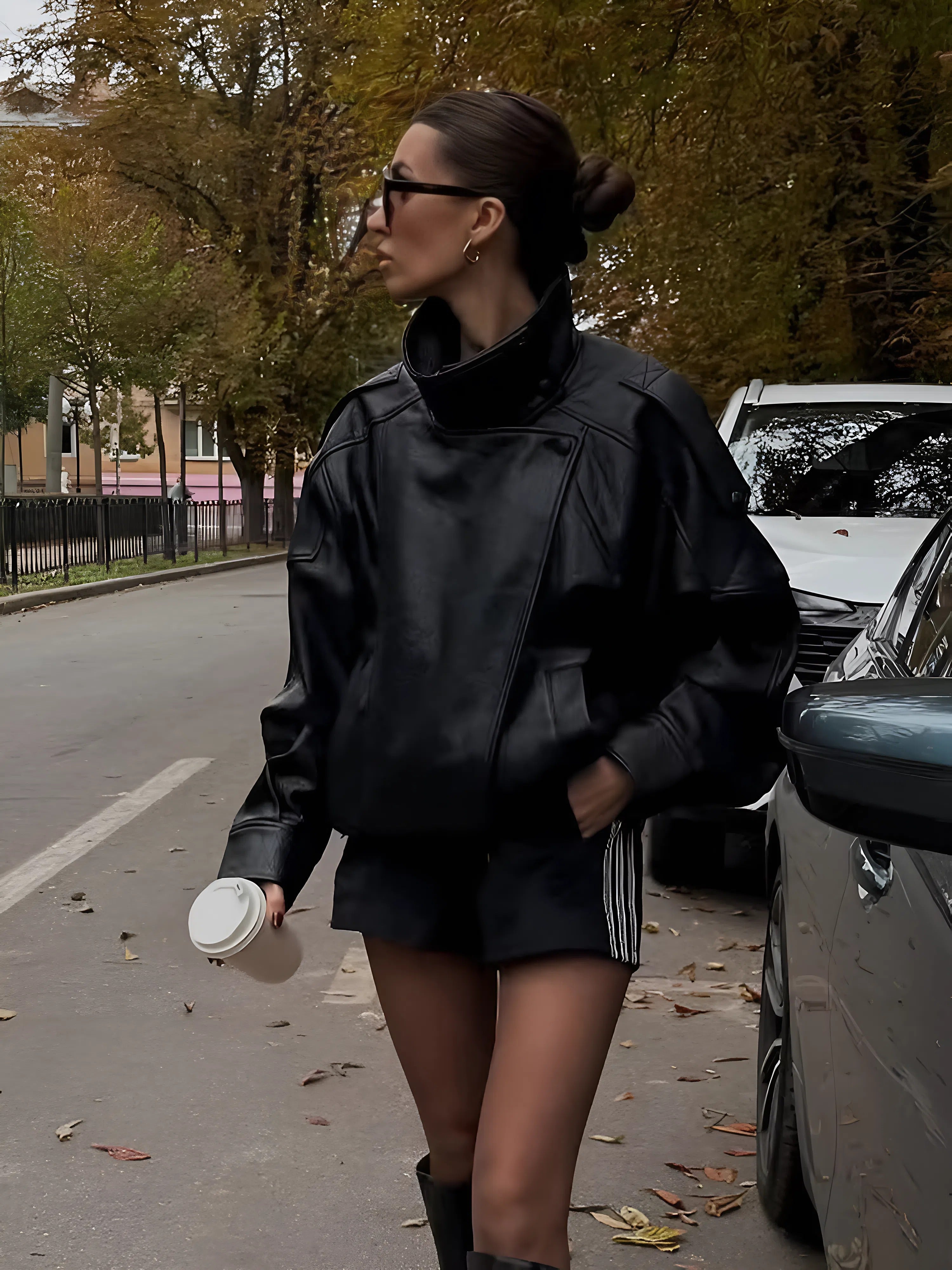 Dam Vinter Bikerjacka med Dragkedja, Strukturerade Axlar och Figursydd Passform