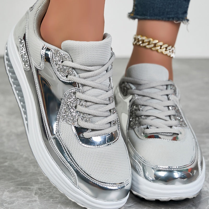 Dam Platta Sneakers Med Glittereffekt Och Texturerad EVA-sula