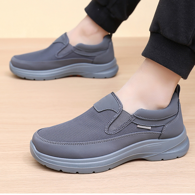 Herrsneakers Med Slip-On-Funktion Och Andningsbar Ortopedisk Mesh